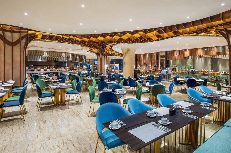 MORAZEN Surabaya - Restoran