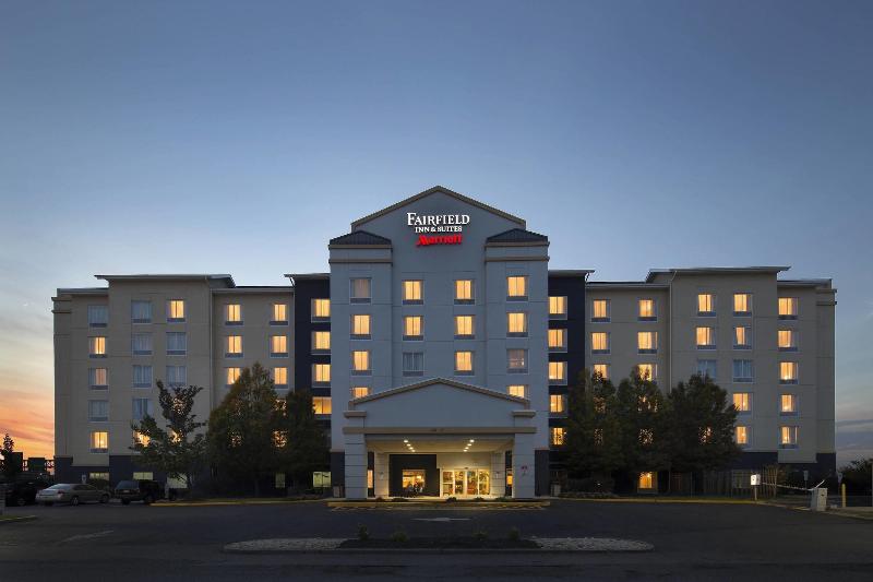 Fairfield Inn Suites Newark Liberty International - Genel