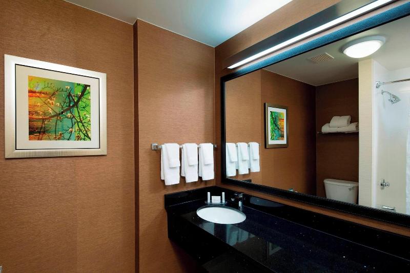 Fairfield Inn Suites Newark Liberty International - Oda