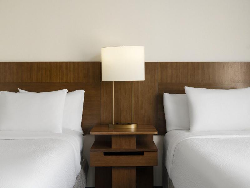 Fairfield Inn Suites Newark Liberty International - Oda