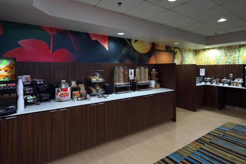 Fairfield Inn Suites Newark Liberty International - Restoran
