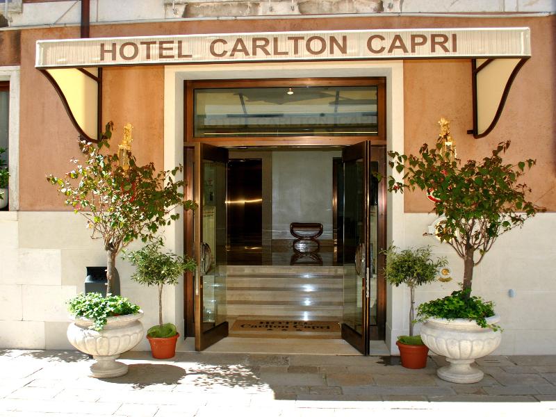 Carlton Capri - Genel