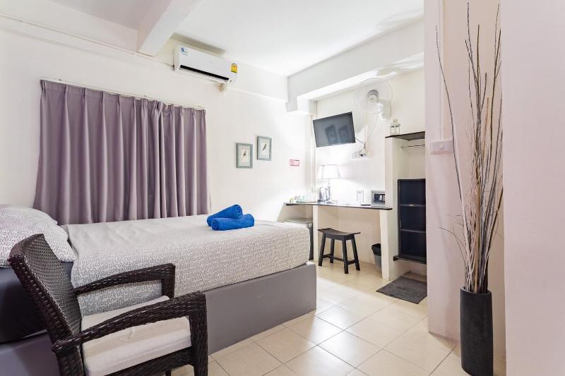 The Beach Cha Am Guest House - Oda
