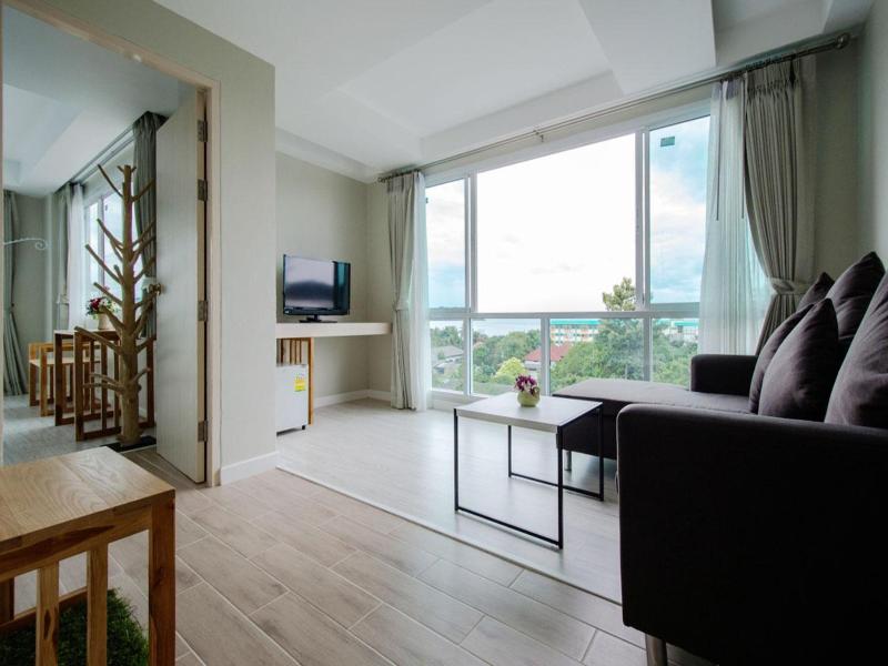Prachuap Grand Hotel - Lobi