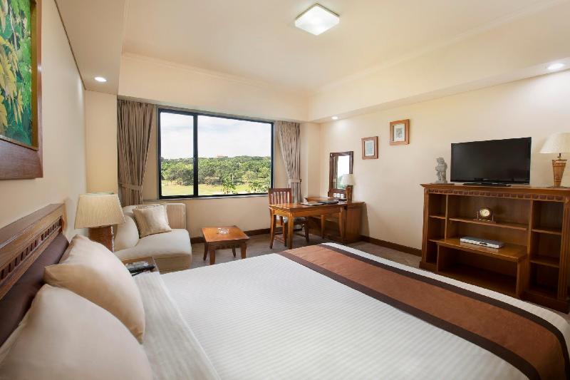 Puri Kiic Golf View Hotel - Oda
