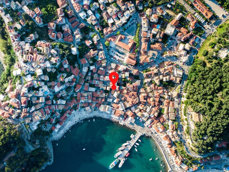 The Well Parga - Genel