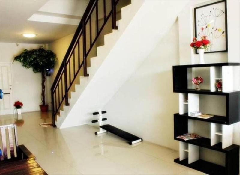 Be Rich Hotel - Lobi