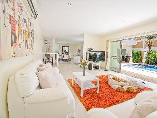 Tropicana Pool Villa fotoÄŸrafÄ±