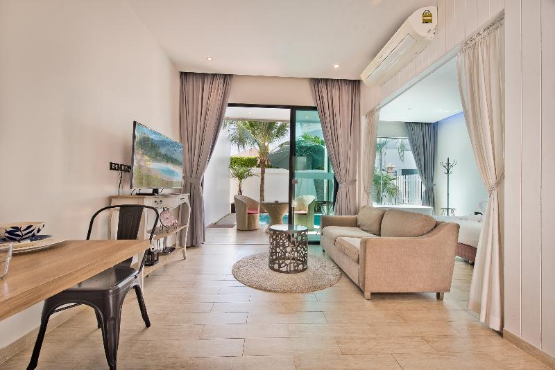 Tropicana Pool Villa - Oda
