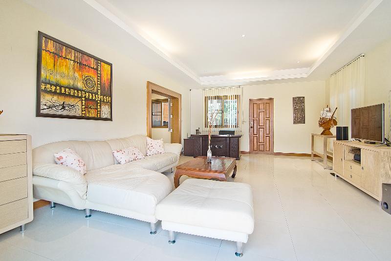 Tropicana Pool Villa - Oda