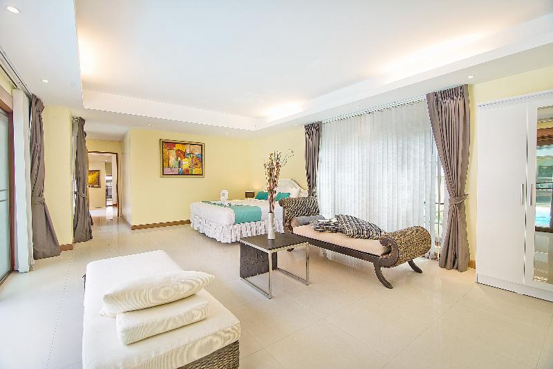 Tropicana Pool Villa - Oda