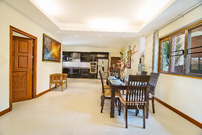 Tropicana Pool Villa - Oda