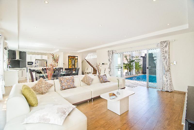 Tropicana Pool Villa - Oda