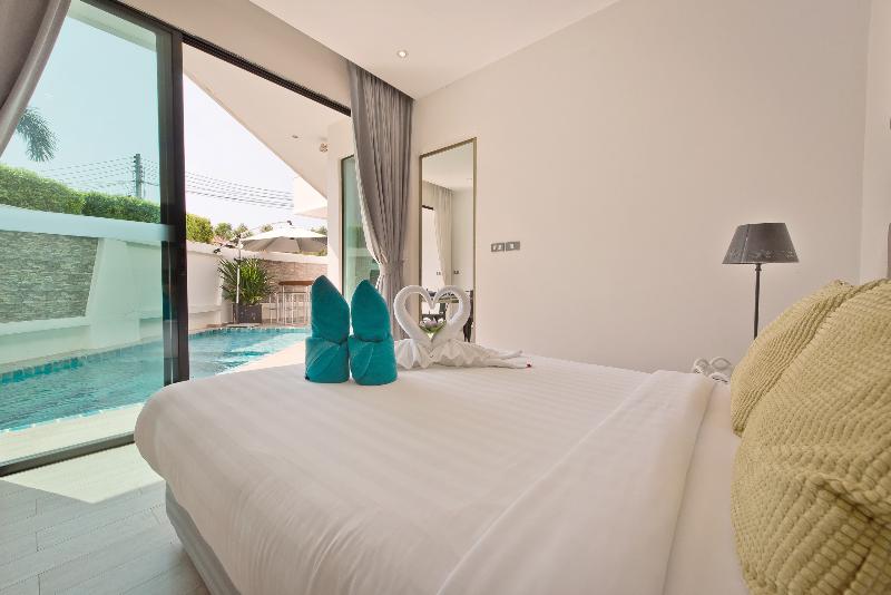 Tropicana Pool Villa - Oda