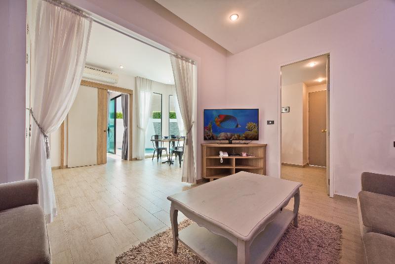Tropicana Pool Villa - Oda