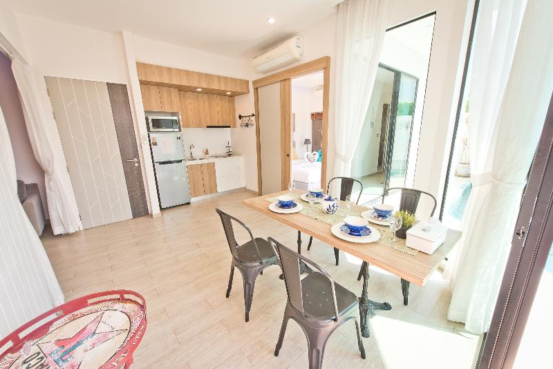 Tropicana Pool Villa - Oda