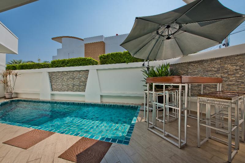 Tropicana Pool Villa - Oda