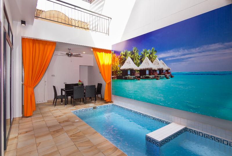 Tropicana Pool Villa - Oda