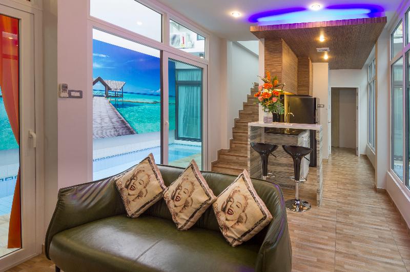 Tropicana Pool Villa - Oda