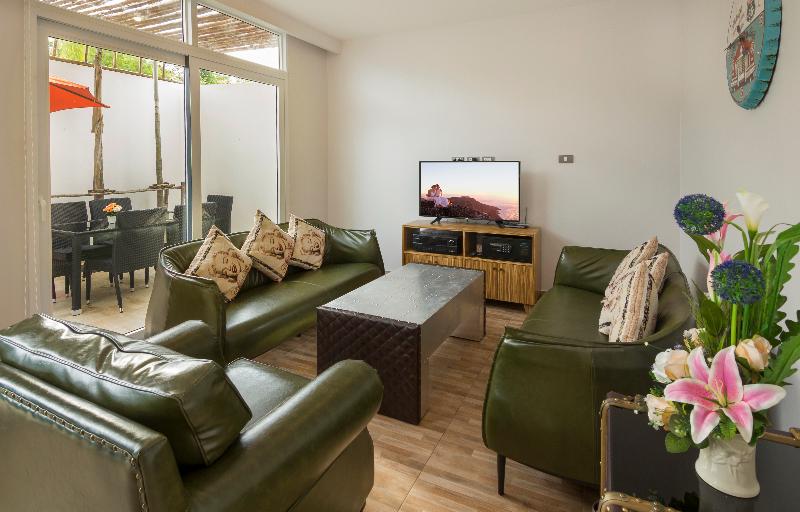 Tropicana Pool Villa - Oda