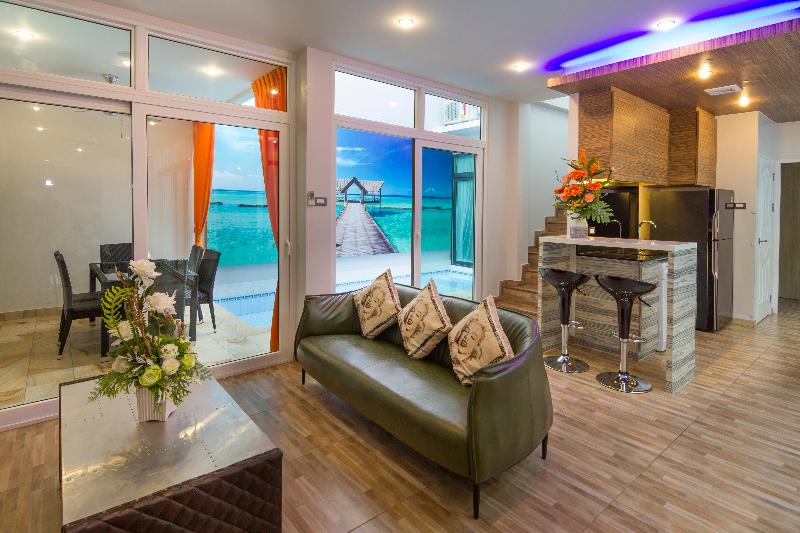 Tropicana Pool Villa - Oda