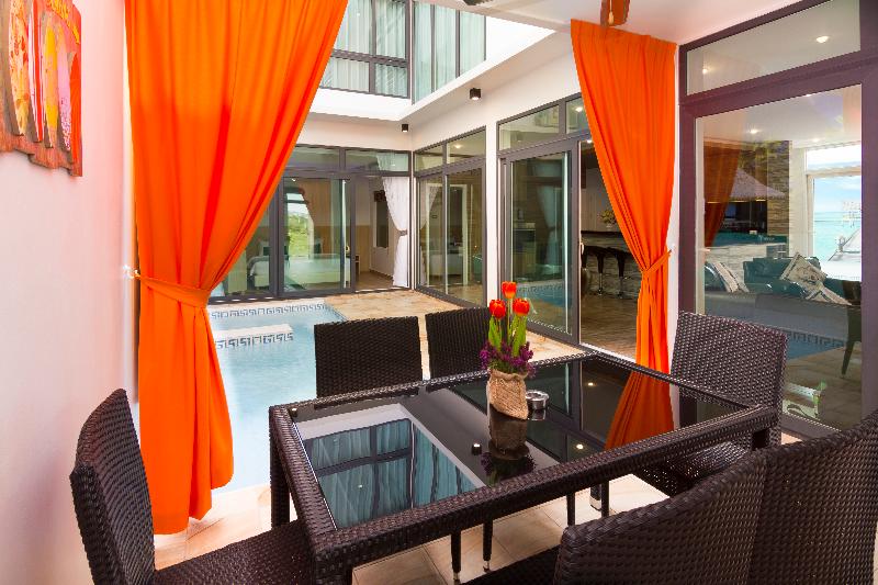 Tropicana Pool Villa - Oda