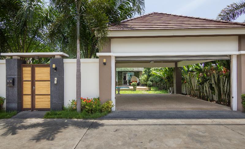 Tropicana Pool Villa - Oda
