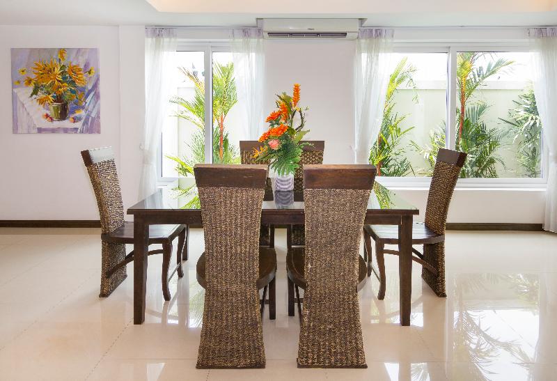 Tropicana Pool Villa - Oda