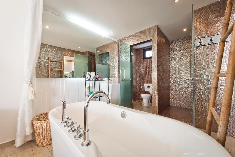 Tropicana Pool Villa - Oda