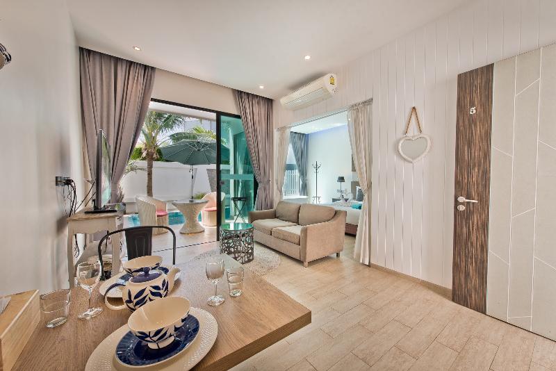 Tropicana Pool Villa - Oda