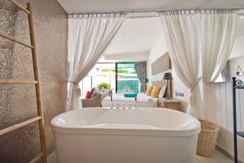Tropicana Pool Villa - Oda