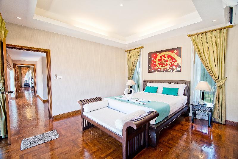 Tropicana Pool Villa - Oda