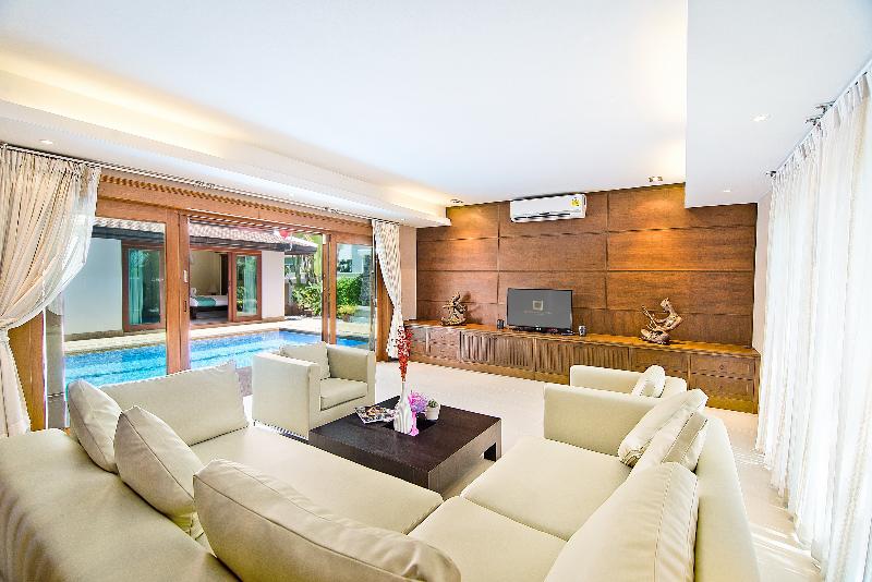 Tropicana Pool Villa - Oda