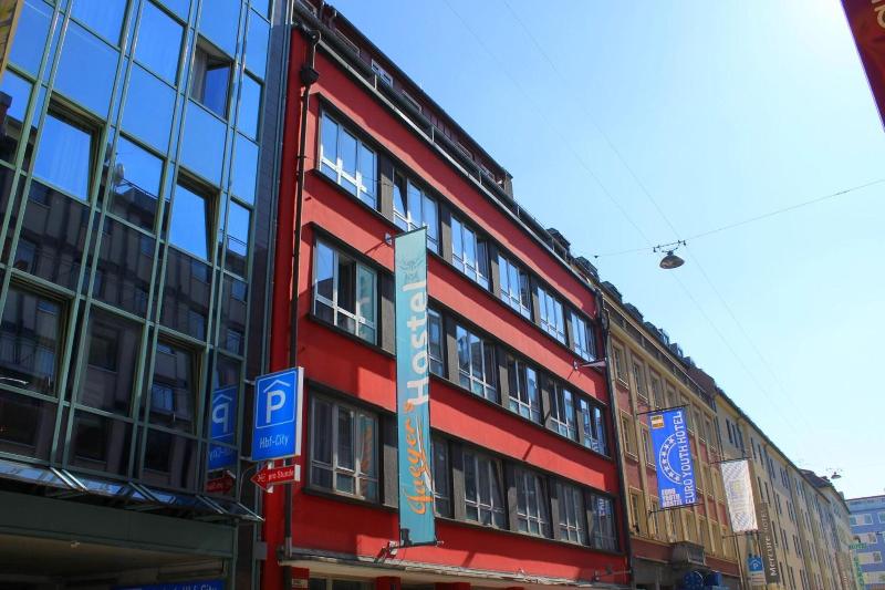 Jaeger S Munich - Genel