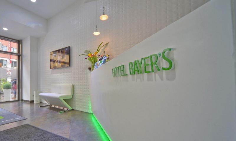 Bayer S - Lobi