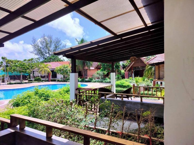D R Lanta Bay Resort - Teras