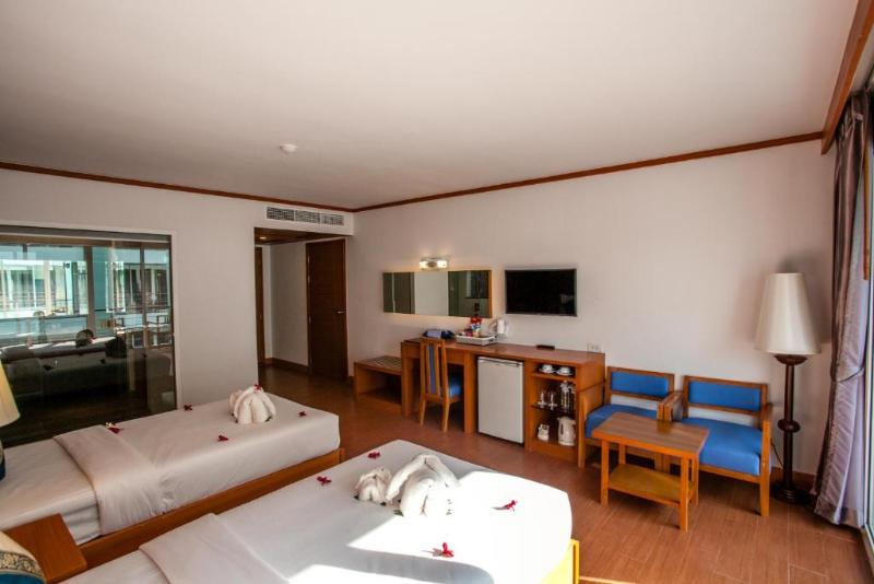 Phi Phi Harbour View Hotel - Oda
