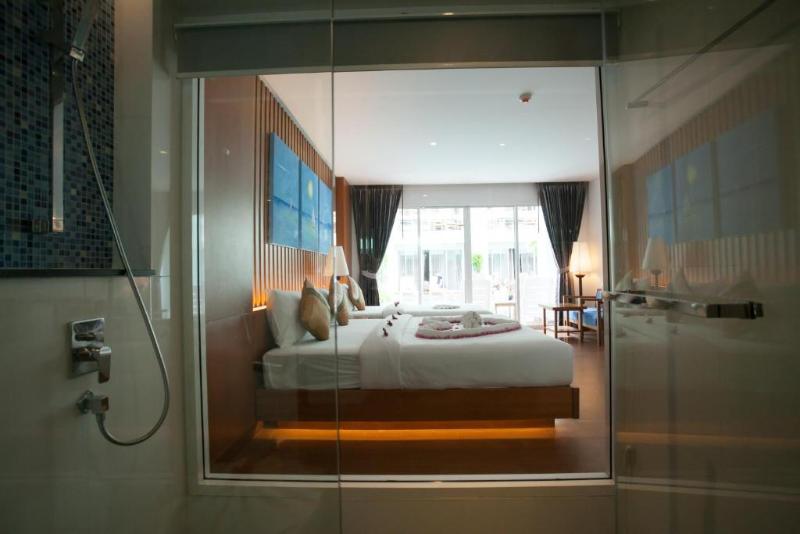 Phi Phi Harbour View Hotel - Oda