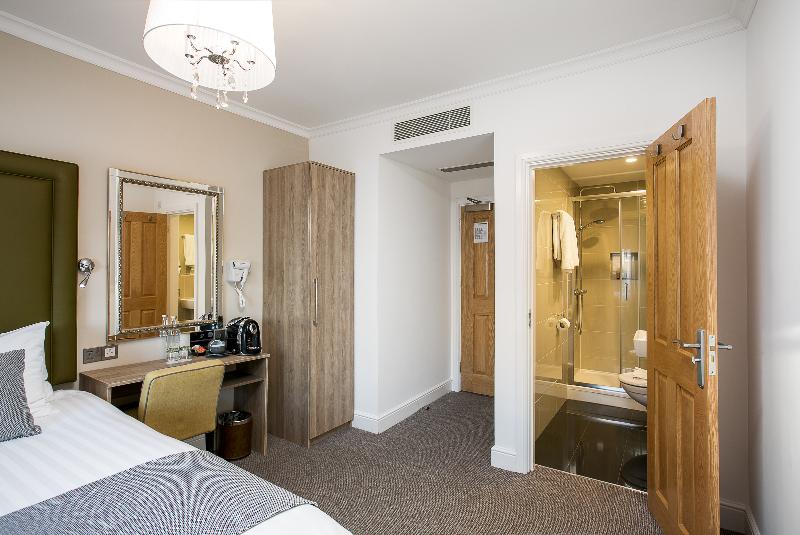 Park Avenue J Hotel London - Oda