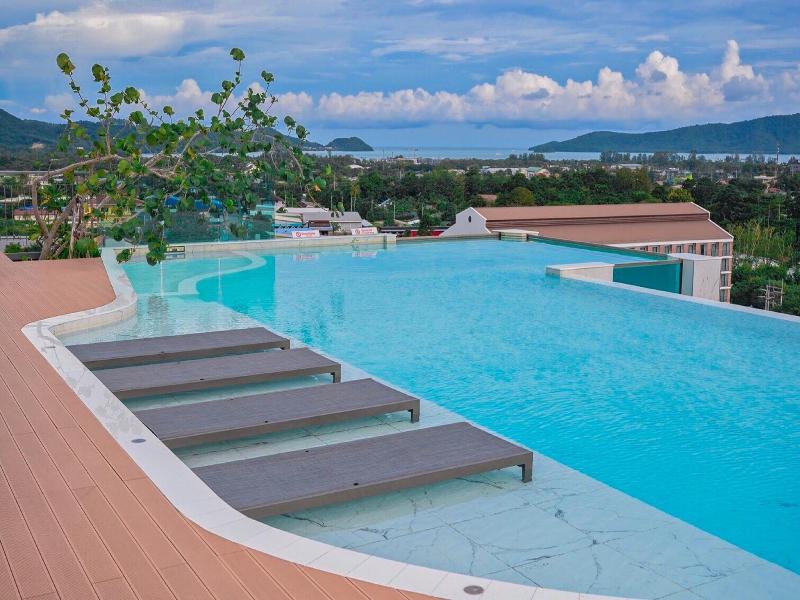 The Blue Hotel - Havuz