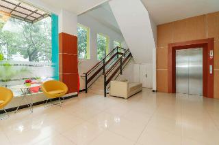RedDoorz Plus near Pantai Losari fotoÄŸrafÄ±