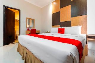 RedDoorz Plus near Pantai Losari otel fotoğrafı