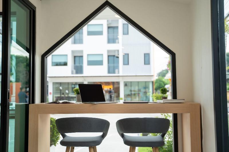 Meesuk Residence by ZUZU - Bar