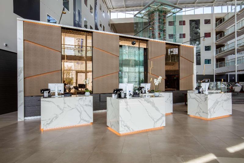 Radisson Blu Hotel London Stansted Airport - Lobi