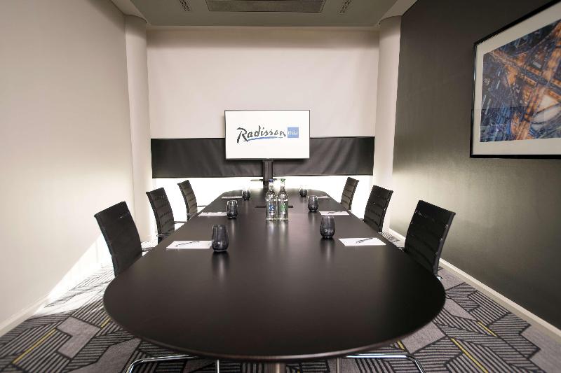Radisson Blu Hotel London Stansted Airport - Toplantı