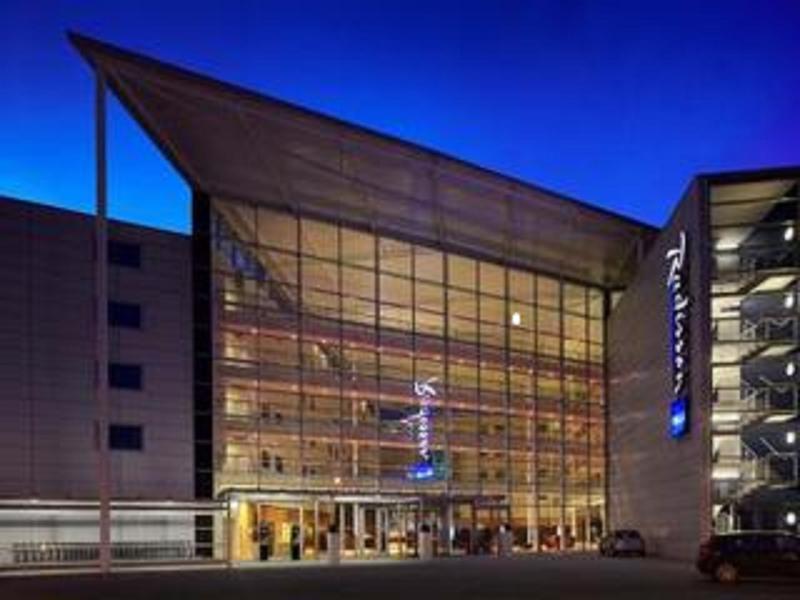 Radisson Blu Hotel London Stansted Airport - Genel