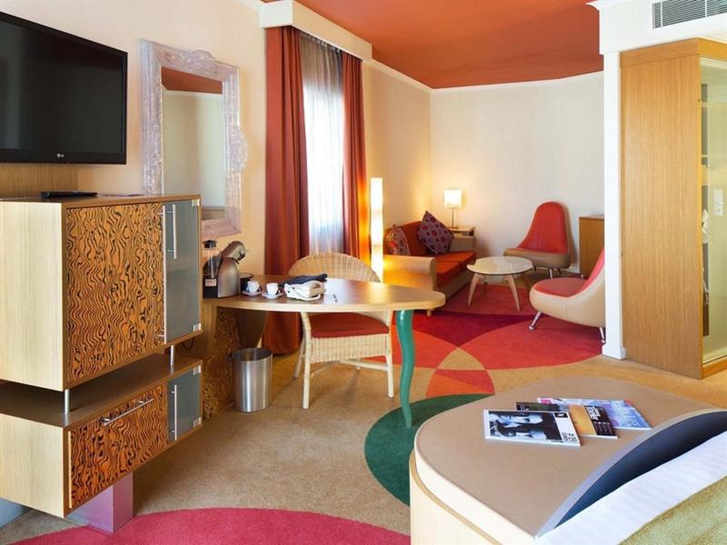 Radisson Blu Hotel London Stansted Airport - Genel