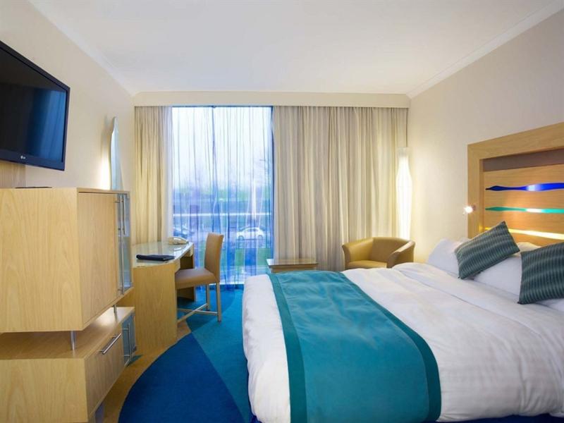 Radisson Blu Hotel London Stansted Airport - Genel