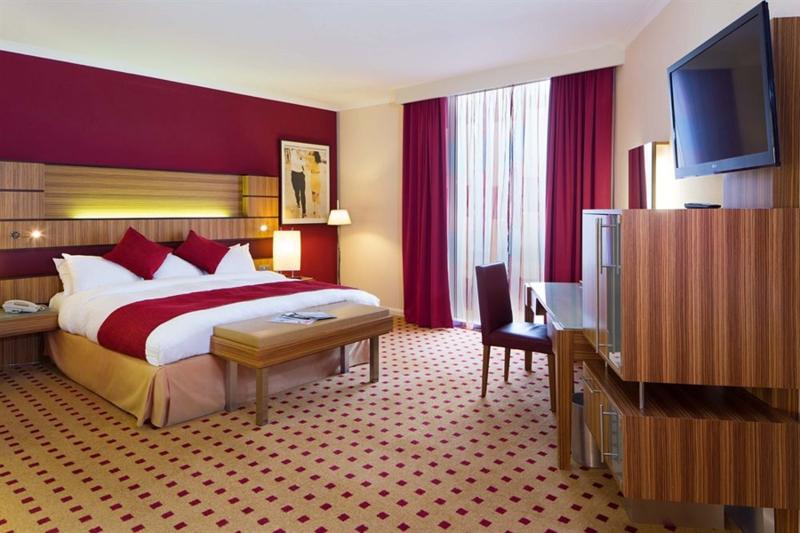 Radisson Blu Hotel London Stansted Airport - Genel