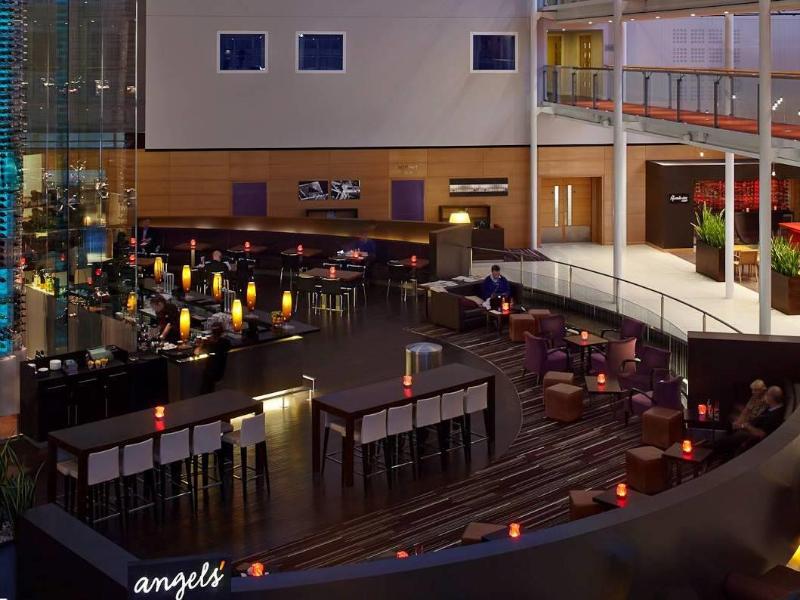 Radisson Blu Hotel London Stansted Airport - Genel
